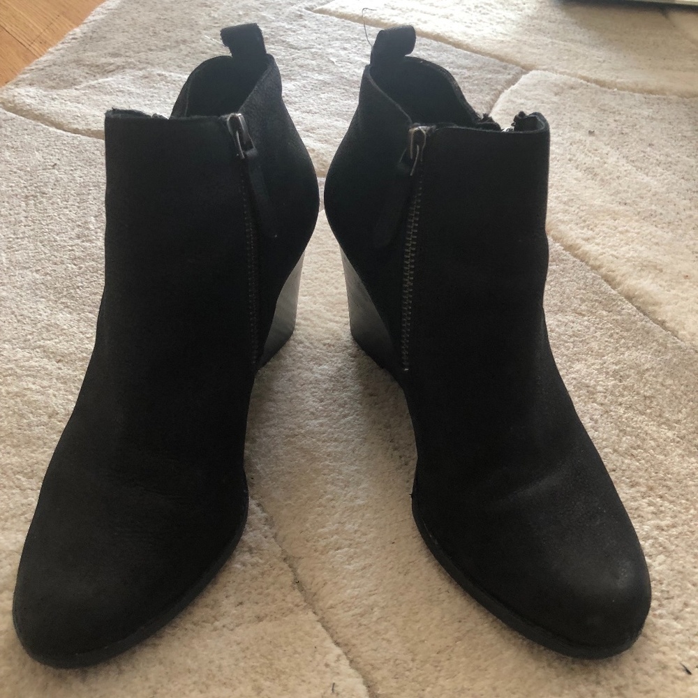 Black boots